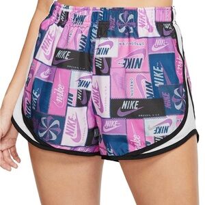 Nike women’s ICON Clash Tempo Short